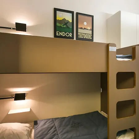 Thuria Apartment *